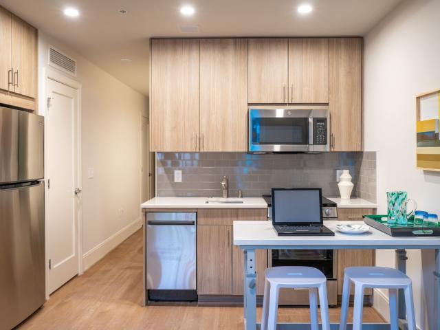 2 BR, 2 BA Apartment 1355 17th Street Northwest Unit 507, Washington, DC 20036