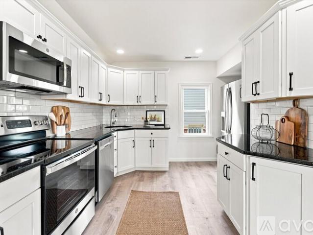 2 BR, 2 BA Apartment 135 Rutledge Ave, Unit B, Rutledge, PA 19070