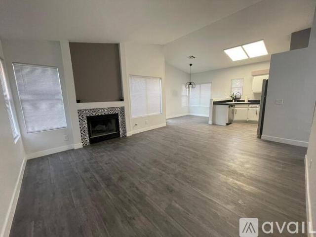 2 BR, 2 BA Apartment 1361 Duet Court, Las Vegas, NV 89119