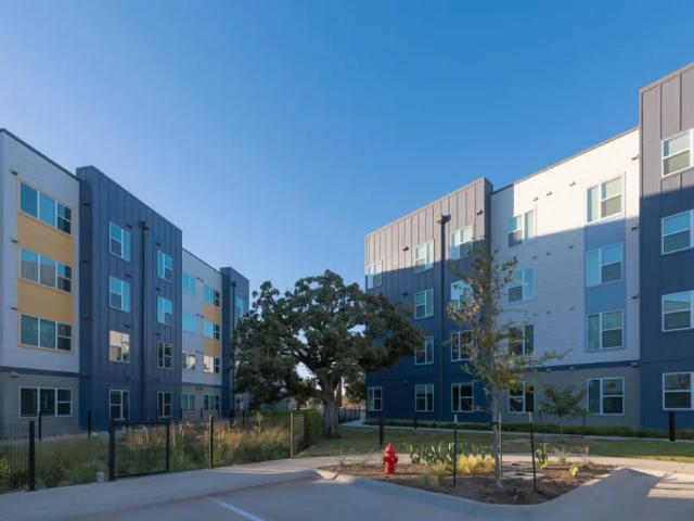 2 BR, 2 BA Apartment 13649 Rutledge Spur Unit 1208, Austin, TX 78717