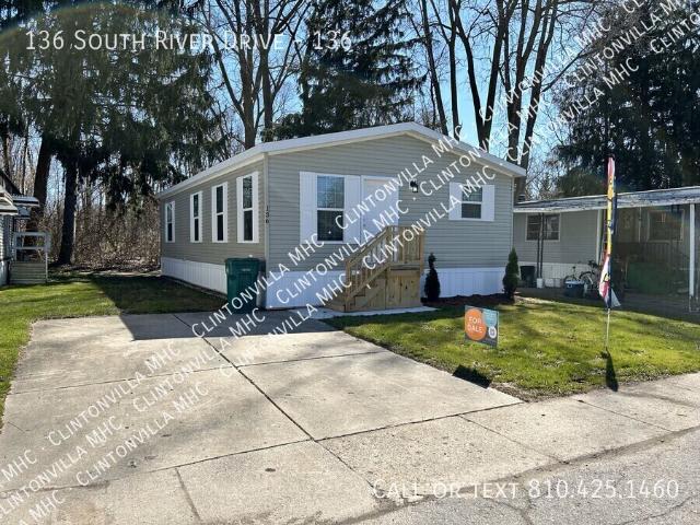 2 BR, 2 BA Apartment 136 South River Drive, CLARKSTON, MI 48346
