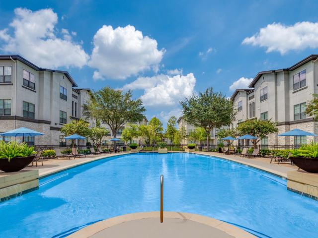 2 BR, 2 BA Apartment 13801 Napoli Drive Unit 4107, Houston, TX 77070