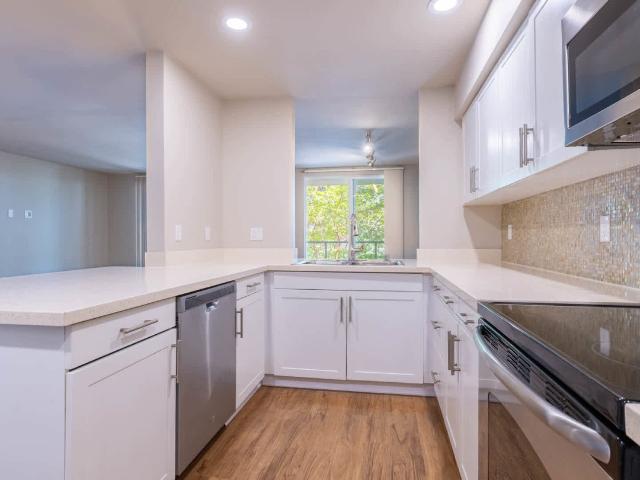 2 BR, 2 BA Apartment 13900 Fiji Way Unit 359, Marina del Rey, CA 90292
