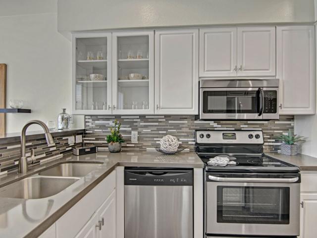 2 BR, 2 BA Apartment 1 W Campbell Ave Unit 2056, Phoenix, AZ 85013
