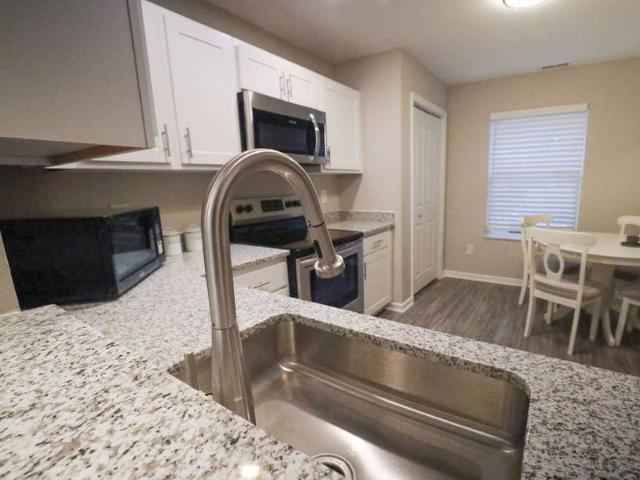 2 BR, 2 BA Apartment 2400 Hemlock Drive Unit 3918, Dayton, OH 45431