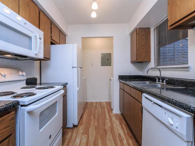 2 BR, 2 BA Apartment 2401 Stone Hollow Drive Unit 3 312, Brenham, TX 77833
