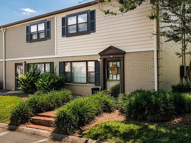 2 BR, 2 BA Apartment 240 Village Crossing Ln Unit P, Winston Salem, NC 27104