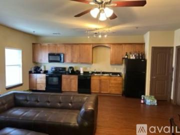 2 BR, 2 BA Apartment 2410 South 2nd Street, Unit 627, Waco, TX 76706