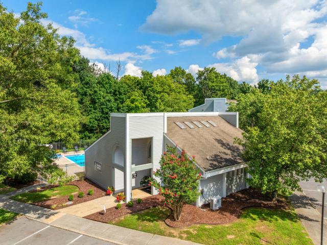 2 BR, 2 BA Apartment 2416 E Stone Dr Unit 200 200J, Kingsport, TN 37660