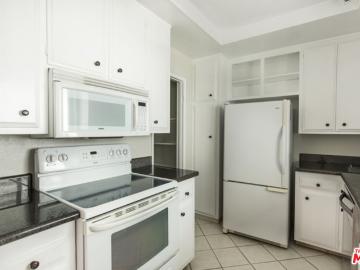 2 BR, 2 BA Apartment 2418 Graham Avenue, Redondo Beach, CA 90278