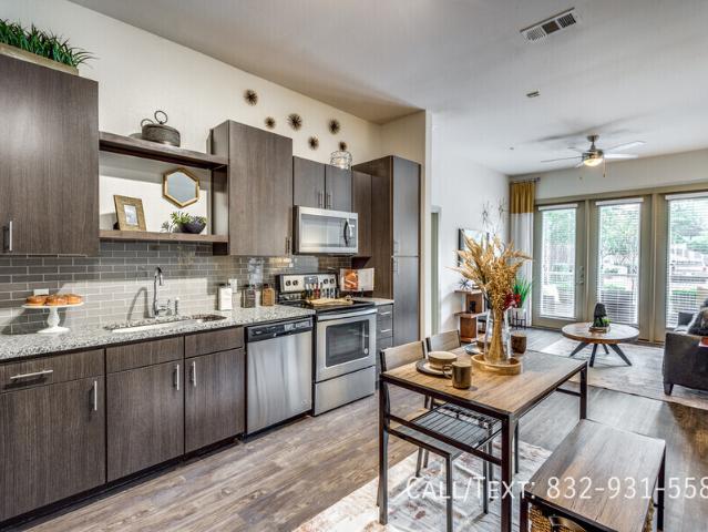 2 BR, 2 BA Apartment 24299 Northgate Crossing Blvd, Spring, TX 77373
