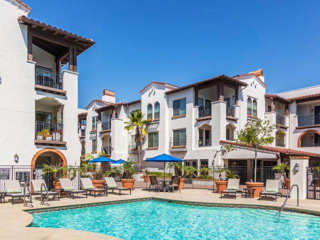 2 BR, 2 BA Apartment 24299 Paseo de Valencia Unit 2408, Laguna Woods, CA 92637