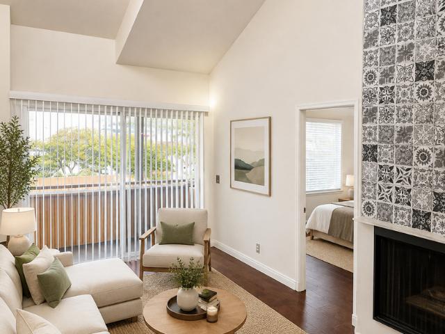 2 BR, 2 BA Apartment 2436 S Federal Ave, Los Angeles, CA 90064
