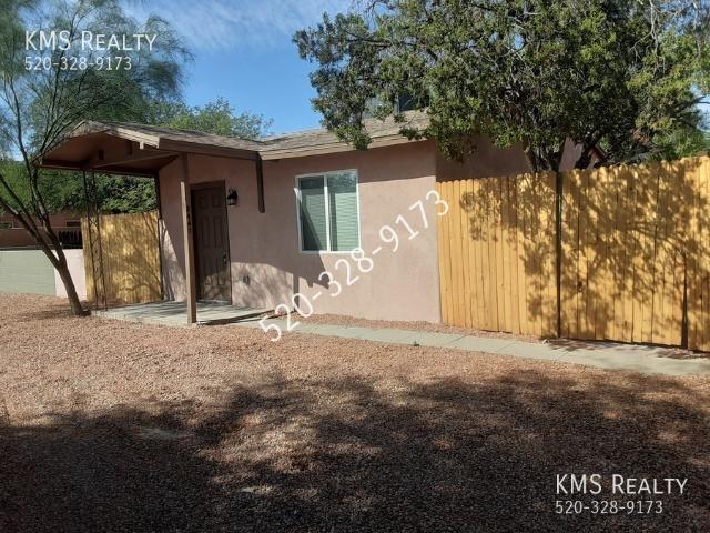 2 BR, 2 BA Apartment 2447 N Santa Rita Ave, Tucson, AZ 85719