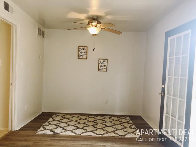 2 BR, 2 BA Apartment 2458 Lake RdÂ, Huntsville, TX 77340