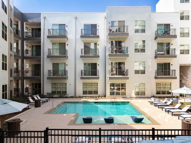 2 BR, 2 BA Apartment 245 E Trinity Pl Unit 1418, Decatur, GA 30030