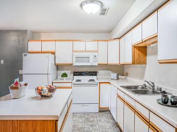 2 BR, 2 BA Apartment 2460 Village Ln Unit 2460 311, Billings, MT 59102
