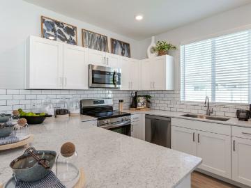 2 BR, 2 BA Apartment 24750 North 145th Avenue Unit 1 1161, Surprise, AZ 85387
