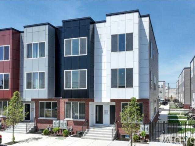 2 BR, 2 BA Apartment 2500 E Tioga St, Unit E04, Philadelphia, PA 19134