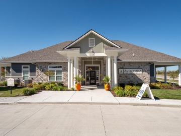 2 BR, 2 BA Apartment 2500 Hawk Ridge Trail Court Unit 1103, Lake Saint Louis, MO 63367