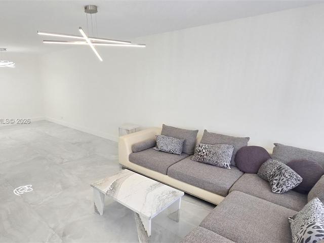 2 BR, 2 BA Apartment 250 174th Street, Sunny Isles Beach, FL 33160