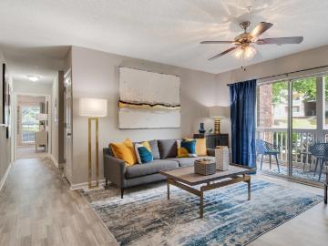 2 BR, 2 BA Apartment 250 Evergreen Terrace Unit 721, Stockbridge, GA 30281