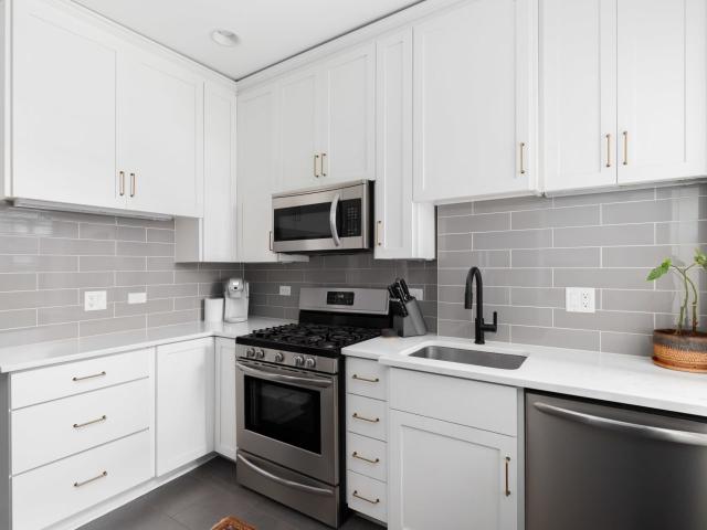 2 BR, 2 BA Apartment 2510 Peachwood Circle NE Unit 2516 3, Atlanta, GA 30345
