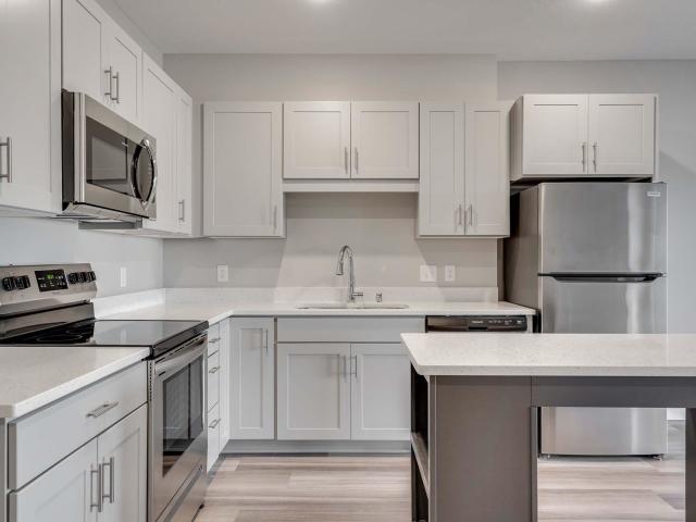 2 BR, 2 BA Apartment 2526 7th Avenue East Unit 2526 328, Saint Paul, MN 55109