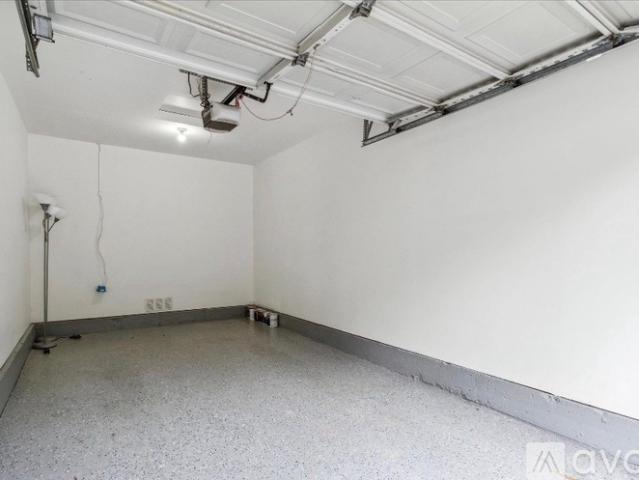 2 BR, 2 BA Apartment 2530 Oak Road, Unit 101, Walnut Creek, CA 94597