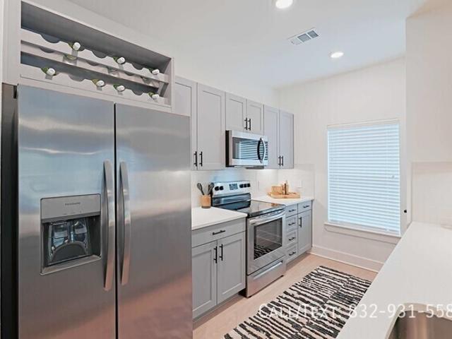 2 BR, 2 BA Apartment 25545 Sorters McClellan Rd, Porter, TX 77365