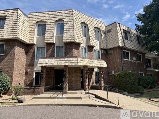 2 BR, 2 BA Apartment 255 Westview Dr, Unit 317, West St Paul, MN 55118