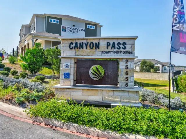 2 BR, 2 BA Apartment 25655 Overlook Parkway Unit 35991, San Antonio, TX 78260