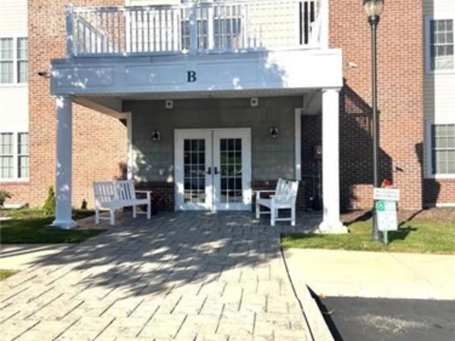 2 BR, 2 BA Apartment 2590 Gold Star Highway, Unit 208, Groton, CT 06355