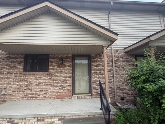2 BR, 2 BA Apartment 25923 New Forest Court, Unit 19, Chesterfield, MI 48051