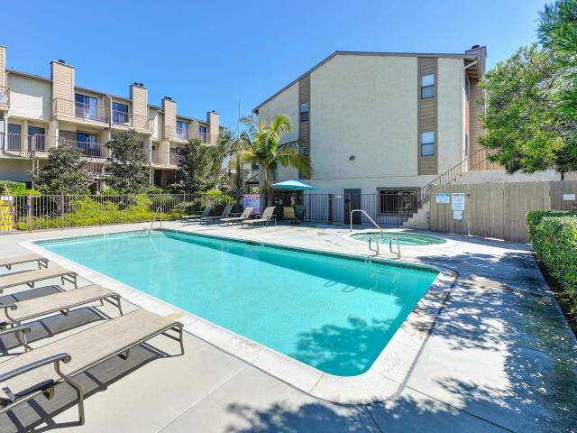 2 BR, 2 BA Apartment 2605 Jefferson Street Unit 2611 B, Carlsbad, CA 92008