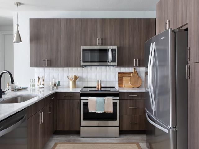 2 BR, 2 BA Apartment 2618 Kramer Ln Unit 3039, Austin, TX 78758