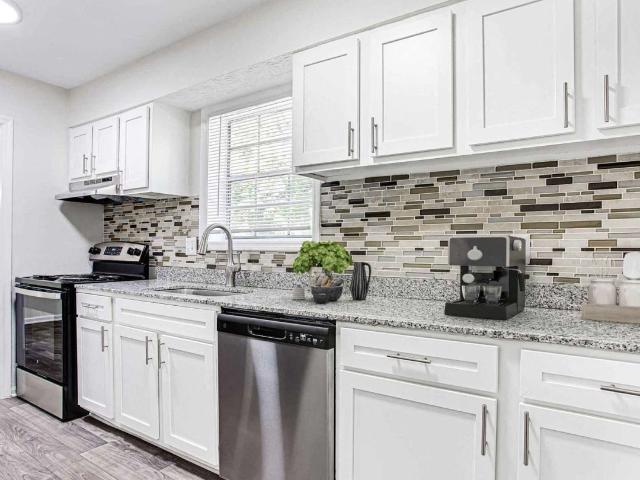2 BR, 2 BA Apartment 2650 Bentley Rd SE Unit 20K, Marietta, GA 30067