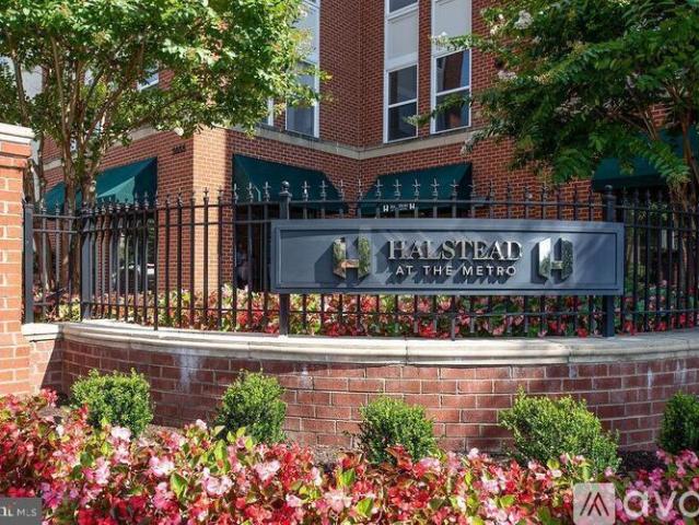 2 BR, 2 BA Apartment 2655 Prosperity Avenue, Unit 415, Fairfax, VA 22031