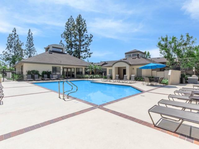 2 BR, 2 BA Apartment 26571 Normandale Drive Unit 39L, Lake Forest, CA 92630