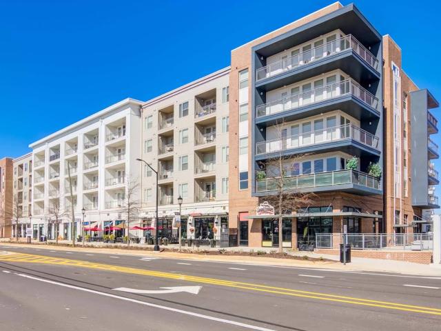 2 BR, 2 BA Apartment 2700 East College Avenue Unit 507, Decatur, GA 30030