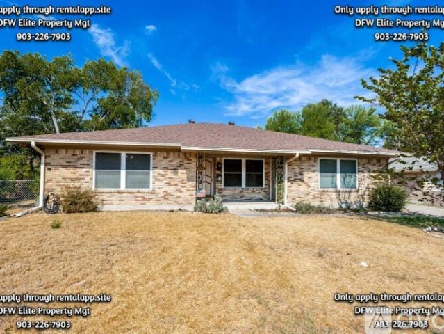 2 BR, 2 BA Apartment 2707 Patricia Ln, Garland, TX 75041