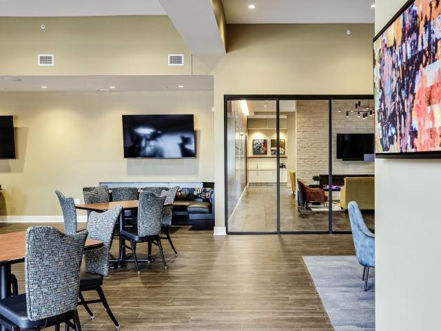 2 BR, 2 BA Apartment 2718 North 118th Street Unit 526, Omaha, NE 68164