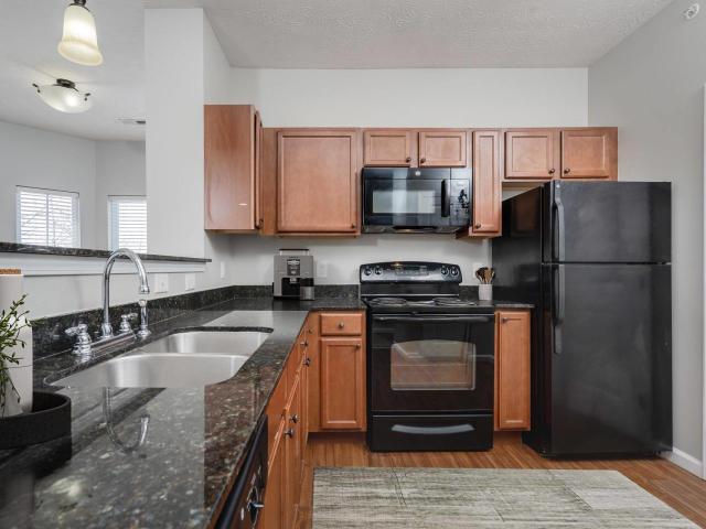 2 BR, 2 BA Apartment 2720 Canyon Club Dr Unit 02 299, Plainfield, IN 46168
