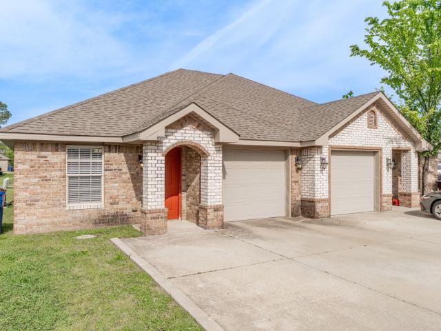 2 BR, 2 BA Apartment 2755 Oakview Rd, Fort Smith, AR 72908