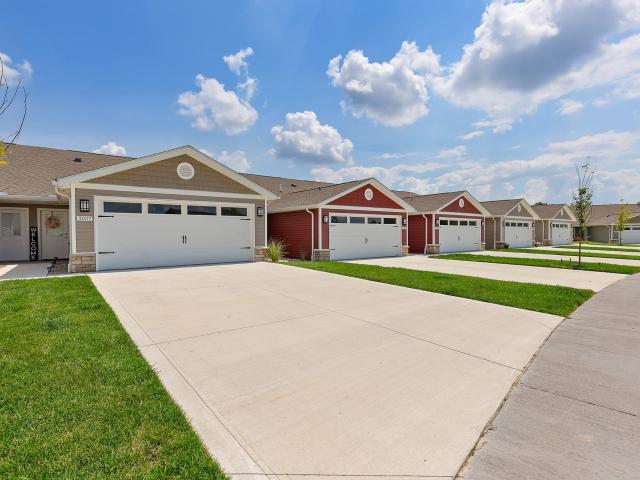 2 BR, 2 BA Apartment 2782 Redharvest Lane Unit 2776C, Cincinnati, OH 45251