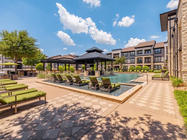 2 BR, 2 BA Apartment 2801 Brazos Blvd Unit 13304, Euless, TX 76039