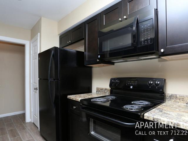 2 BR, 2 BA Apartment 2806 Hirschfield RdÂ, Spring, TX 77373