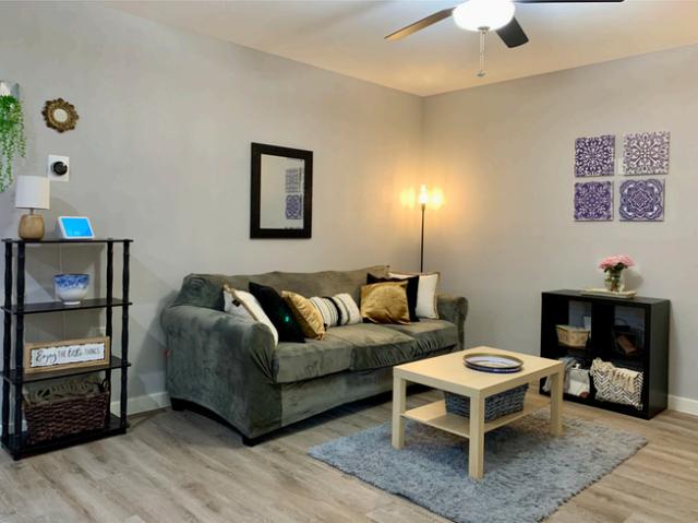 2 BR, 2 BA Apartment 2813 Beauchamp StÂ, Houston, TX 77009