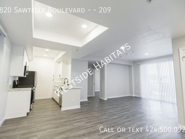 2 BR, 2 BA Apartment 2820 Sawtelle Boulevard, Los Angeles, CA 90064