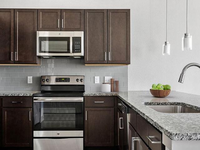 2 BR, 2 BA Apartment 2827 Dunvale Rd Unit 02304, Houston, TX 77063